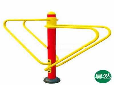 公园新选择：{室外健身路径}多样化健身器材等你来体验